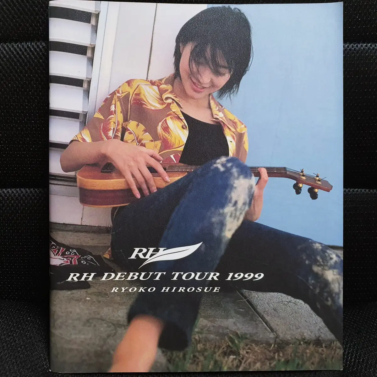 Ryoko Hirosue RH DEBUT TOUR 1999 Pamphlet Photobook | Bunjang Global